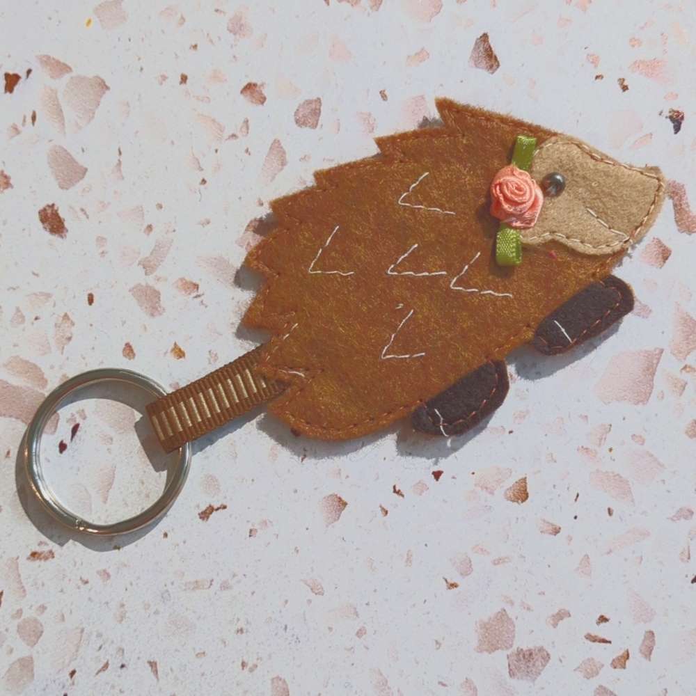 Adorable Hedgehog Handmade "be yourself" Message Positive Gift Key Fob | New #5